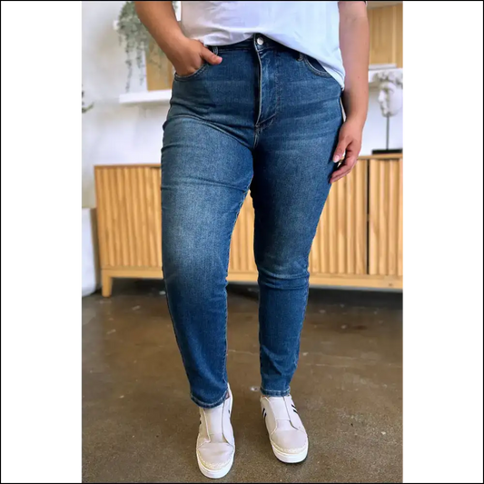 Hug your Muffin Top with Judy Blue Tummy Control Jeans from Needful Things 🍑✨ - on Sale Worldwide Shipping
