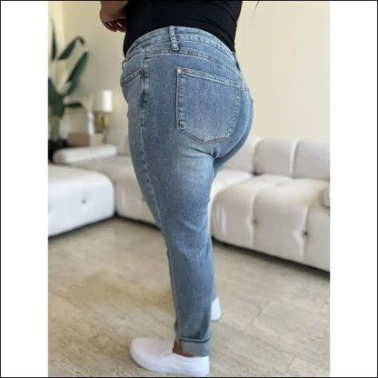 Judy Blue Jeans: High Waist Cuff Hem and a Side of Sass - Jeans on Sale Worldwide Shipping