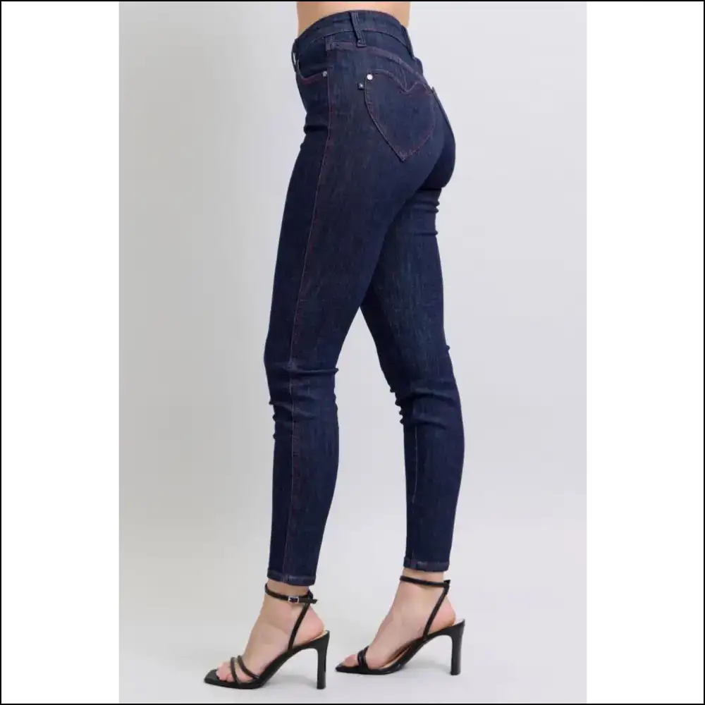 Judy Blue Skinny Jeans: Pockets for your Snacks Style Sass! 😏 - Jeans on Sale Worldwide Shipping