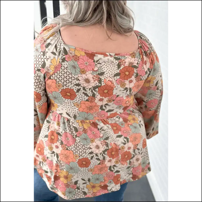 Khaki Floral Print Peplum Blouse: Finally a Top that Fits my Sass! 🌸 Needful Things - Plus Size Tops on Sale Worldwide Shipping