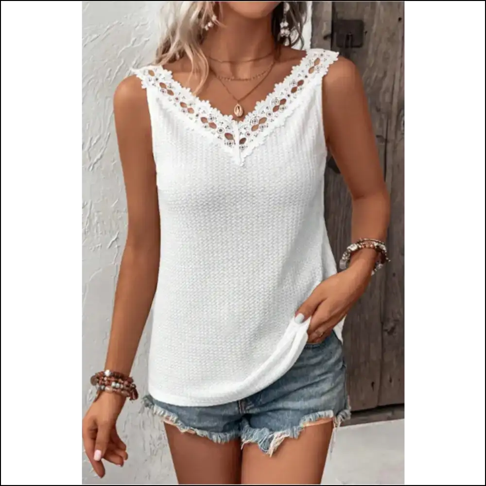 Lace Detail Textured V-neck Tank Top - White / m - Tops on Sale Worldwide Shipping