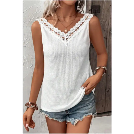 Lace Detail Textured V-neck Tank Top - White / m - Tops on Sale Worldwide Shipping
