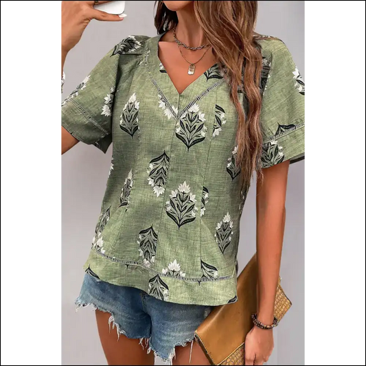 Laurel Green Floral: Needful Things’ Oops I’m Fabulous’ Top 🍀 - s - Blouses on Sale Worldwide Shipping