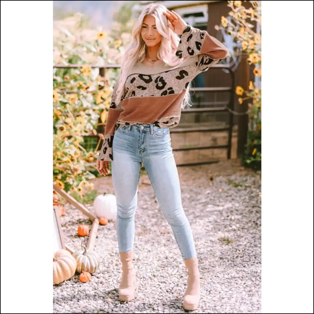 Leopard Colorblock V-neck Knit Top - Blouses on Sale Worldwide Shipping