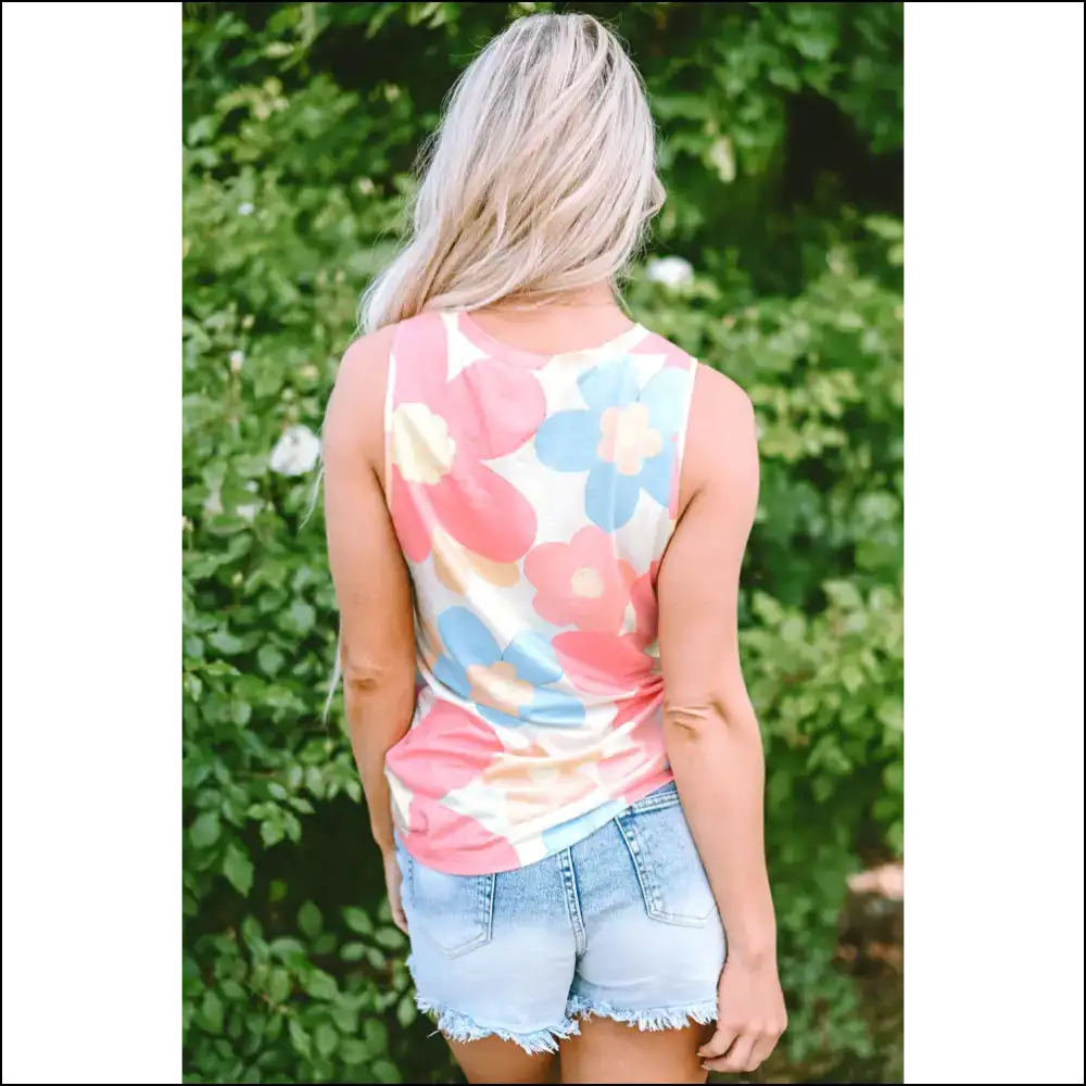Needful Things: Pink Floral Print Tank – Warning: May Cause Excessive Flirting 🌸 - Tops on Sale Worldwide Shipping