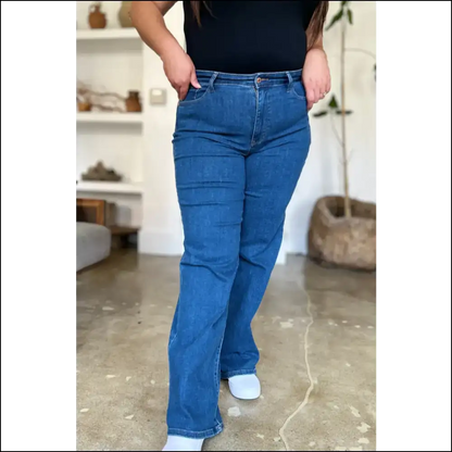 Queen of Comfort: Judy Blue High Rise Jeans Bow Down to Style 👖💙 - on Sale Worldwide Shipping