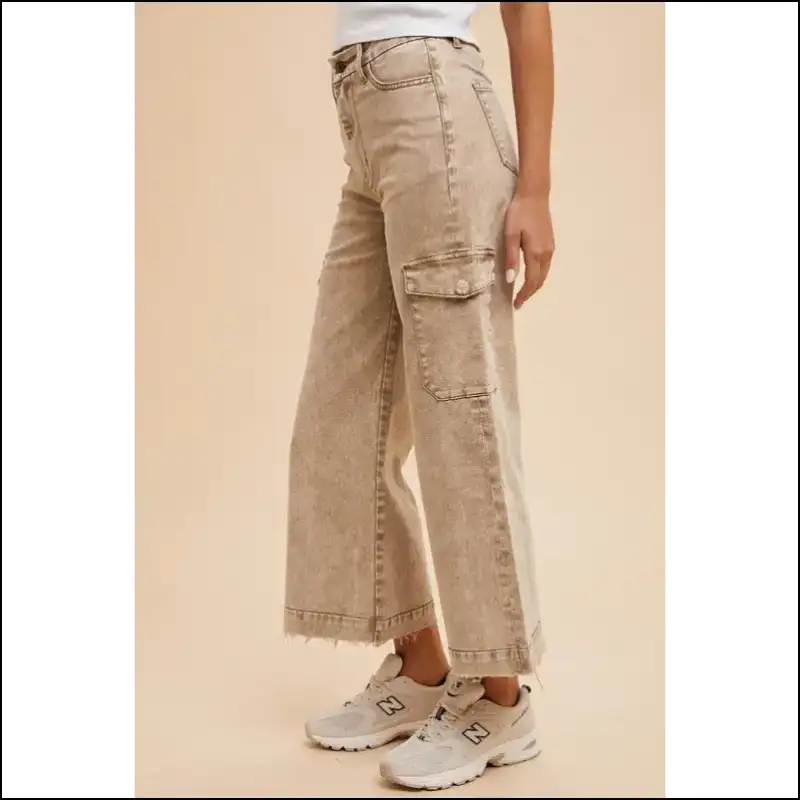 Rock the Raw Hem Wide Leg Cargo Jeans: Fashionable Comfort with a Twist! 😂 - Jeans on Sale Worldwide Shipping