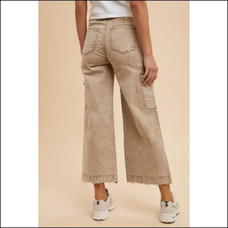 Rock the Raw Hem Wide Leg Cargo Jeans: Fashionable Comfort with a Twist! 😂 - Jeans on Sale Worldwide Shipping