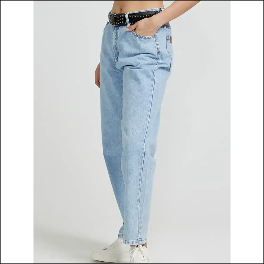 Sassy and Classy: Pocketed Straight Leg Jeans for Hiding Snacks 🍕👖 - on Sale Worldwide Shipping