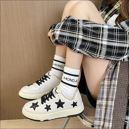 Trendy Contrast Star Round Toe Athletic Sneakers - Beige / 35(us4) - Shoes on Sale Worldwide Shipping
