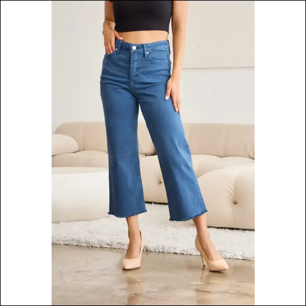 Tummy Trouble? Meet Chloe’s High Waist Jeans – your New Best Friend! 😂👖 - on Sale Worldwide Shipping