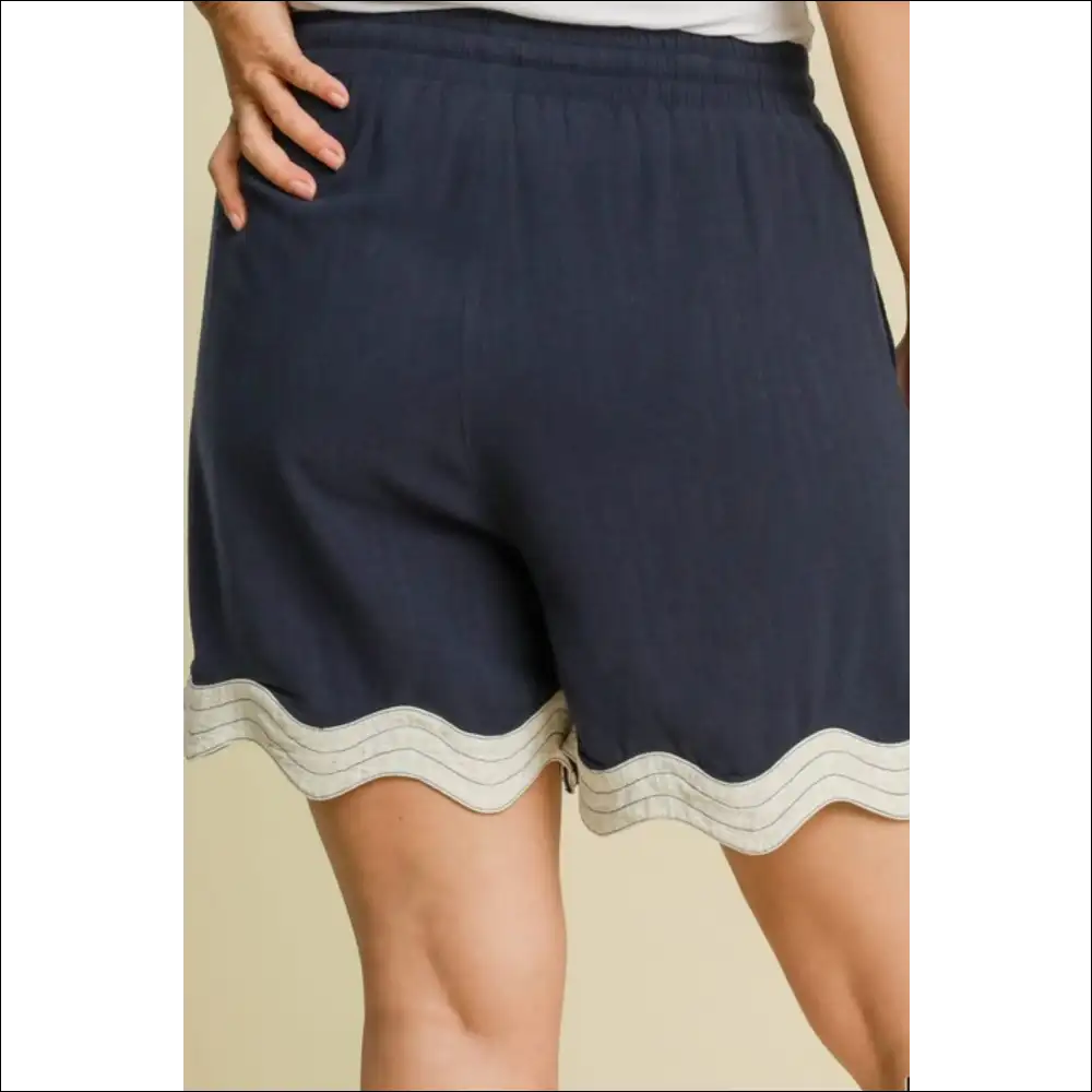 Umgee Color Blocked Scalloped Hem Shorts - on Sale Worldwide Shipping
