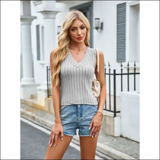 Unleash your Inner Diva with Needful Things Ribbed V-neck Tank 💖👑 - Light Gray / Xl - Tops on Sale Worldwide Shipping
