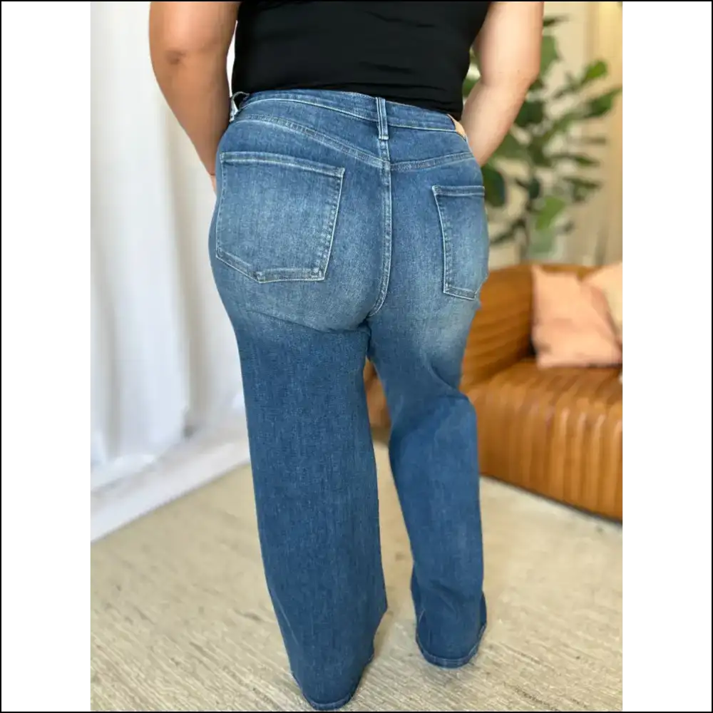 Unleash your Inner Queen with Rfm High Rise Tummy Control Jeans 👖✨ - on Sale Worldwide Shipping