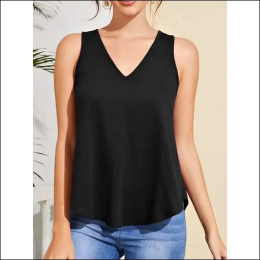 V-neck Curved Hem Tank Top - Black / s - Tops on Sale Worldwide Shipping