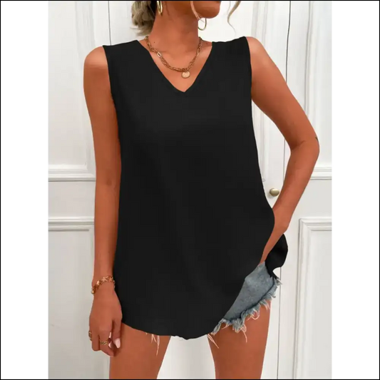 V-neck Curved Hem Tunic Tank - Black / m - Tops on Sale Worldwide Shipping