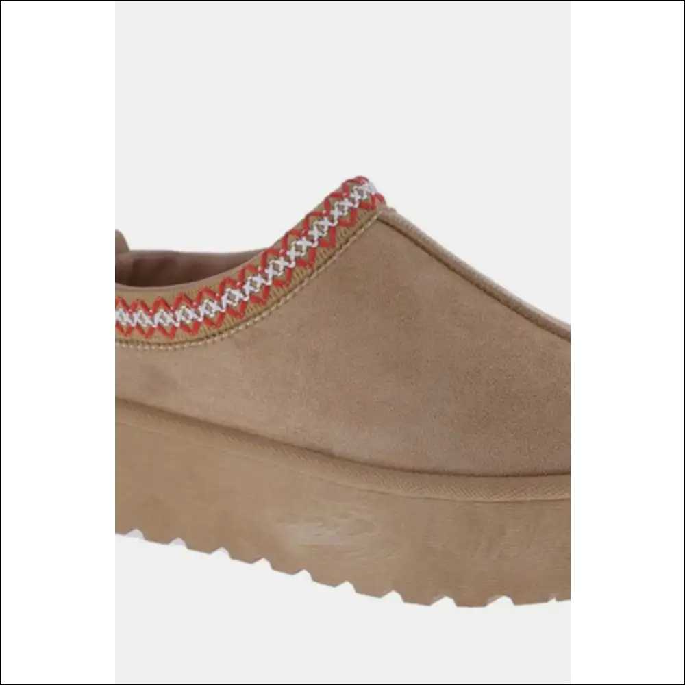 Weeboo Platform Embroidered Trim Slip-on Boots - on Sale Worldwide Shipping