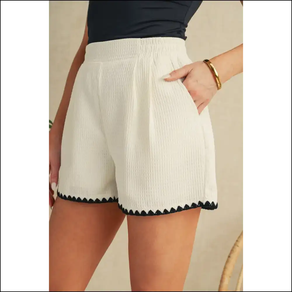 Wfle Contrast Ricrac Shorts: Leg Day! 🍑 Needful Things - Shorts on Sale Worldwide Shipping