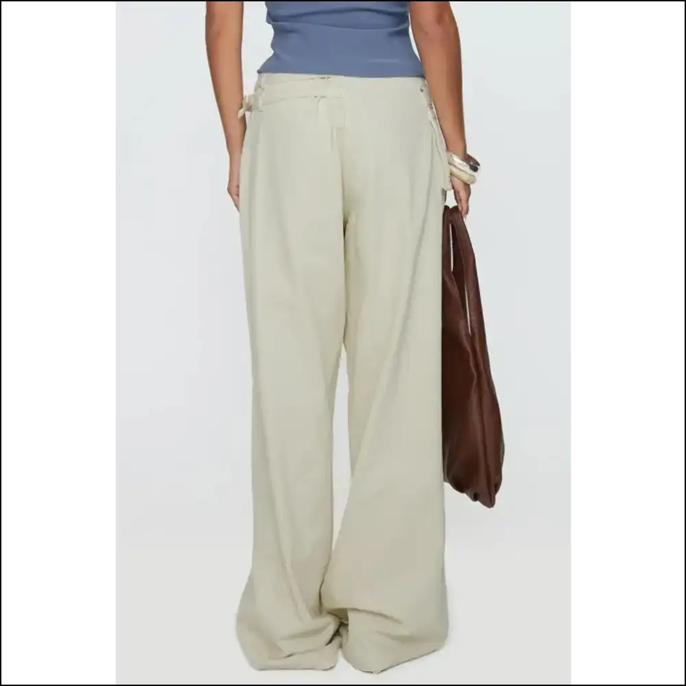 Wide Leg Jeans: Because who Needs Pockets when You’re a Material Girl? 😄 - Jeans on Sale Worldwide Shipping